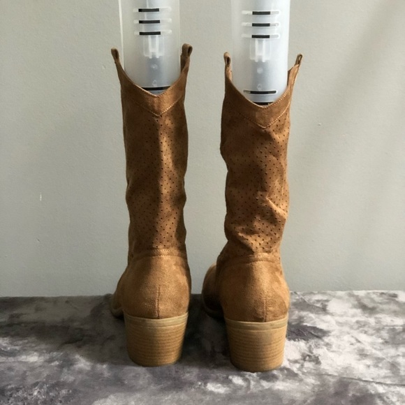 𝅺AMERICAN‎ Eagle suede ankle boots size 9 - Picture 4 of 9